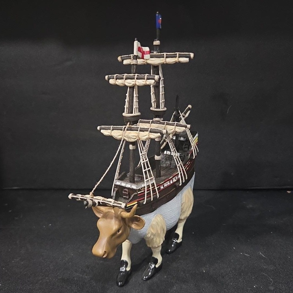 Cow Parade The Mooflower Figurine, Westland Giftware, Collectible #7746,‎ No Box